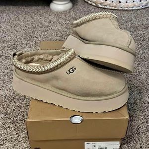 Ugg tazz mustard seed size 8